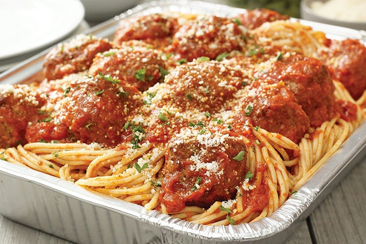 Tray of spaghetti and meatballs